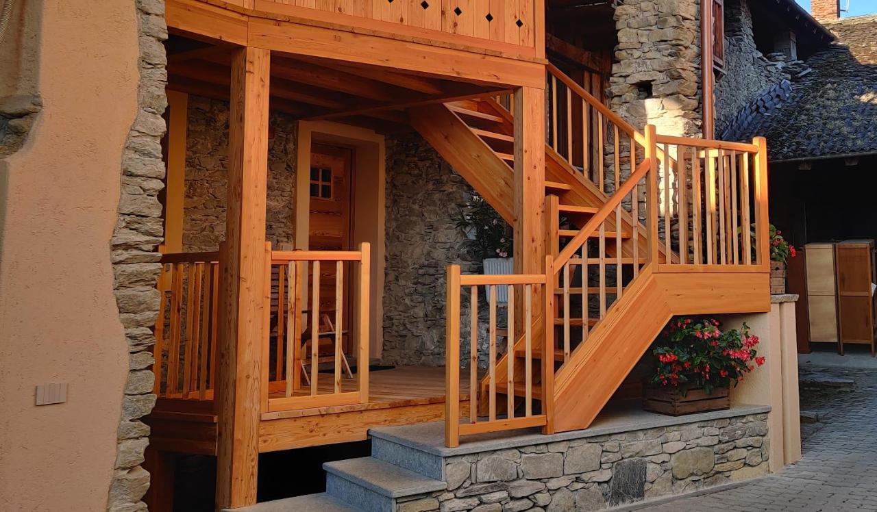 Au Fond Du Bourg Aosta Exterior foto